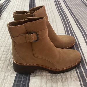 Naturalizer 9.5 oatmeal Dasha boots NWT (shipped in box)